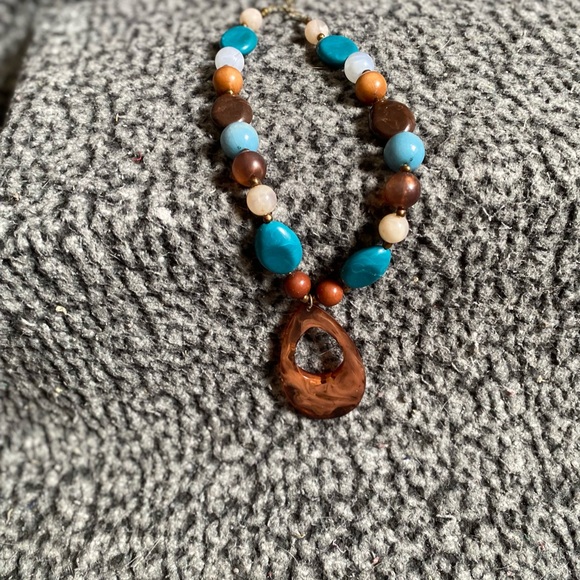 Multicolor Beaded Necklace - Picture 6 of 8